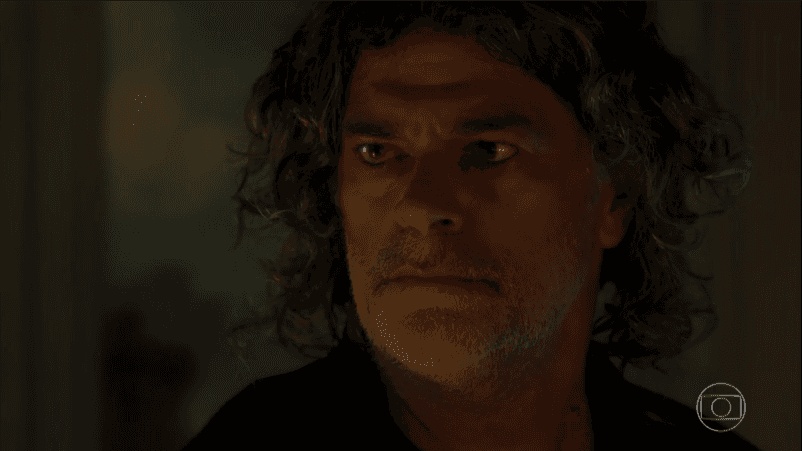 León (Eduardo Moscovis) em O Sétimo Guardião (Foto: Reprodução/Globo) León (Eduardo Moscovis) em O Sétimo Guardião (Foto: Reprodução/Globo)