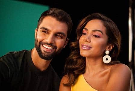 Cantor Silva junto com Anitta (Foto: Divulgação) Cantor Silva junto com Anitta (Foto: Divulgação)