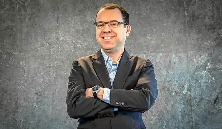 Mário Teixeira é autor de O Tempo Não Para. (Foto: Divulgação) Mário Teixeira é autor de O Tempo Não Para. (Foto: Divulgação)