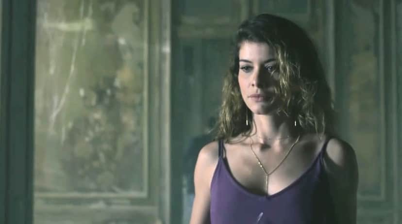 Isabel em cena de Espelho da Vida (Foto: Reprodução) Isabel em cena de Espelho da Vida (Foto: Reprodução)