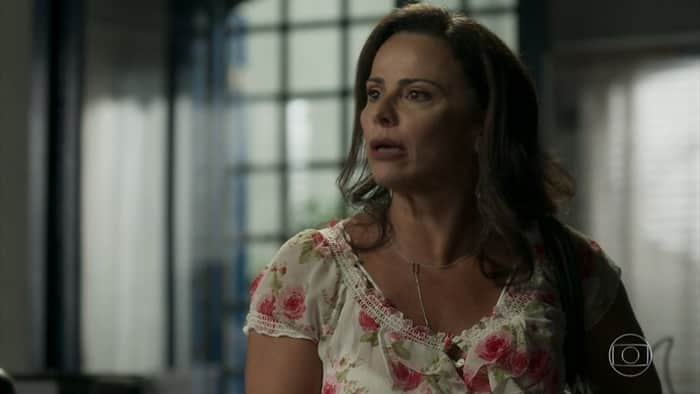 Neide (Viviane Araújo) em O Sétimo Guardião (Foto: Reprodução/Globo) Neide (Viviane Araújo) em O Sétimo Guardião (Foto: Reprodução/Globo)