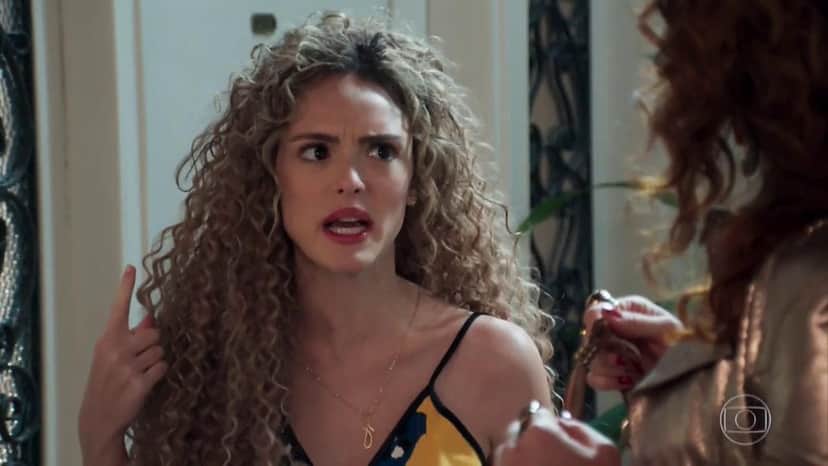 Imagem de Verão 90 com Isabelle Drummond publicada pela Globo com um comentário considerado racista (Foto: Reprodução/ Globo) Imagem de Verão 90 com Isabelle Drummond publicada pela Globo com um comentário considerado racista (Foto: Reprodução/ Globo)