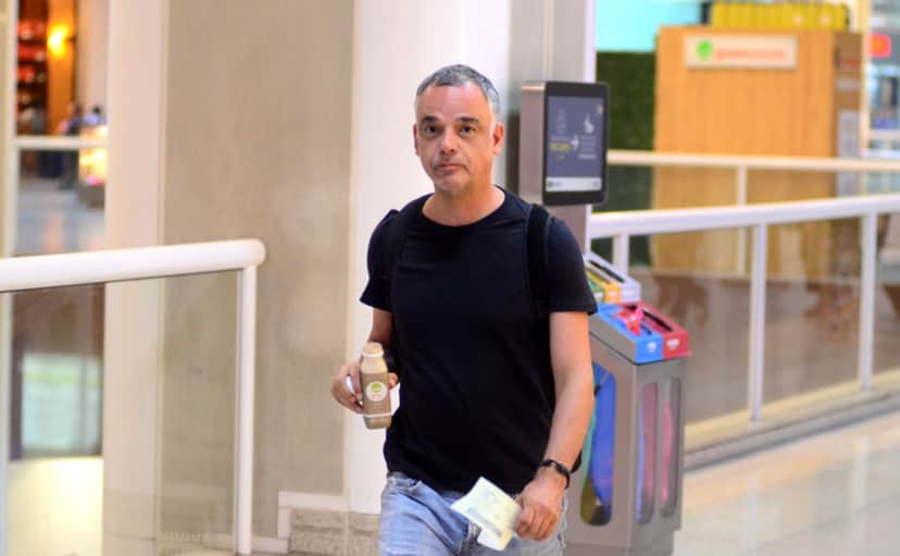 Angelo Antônio embarca no Aeroporto Santos Dumont no Rio de Janeiro (Foto: Webert Belicio / AgNews) Angelo Antônio embarca no Aeroporto Santos Dumont no Rio de Janeiro (Foto: Webert Belicio / AgNews)