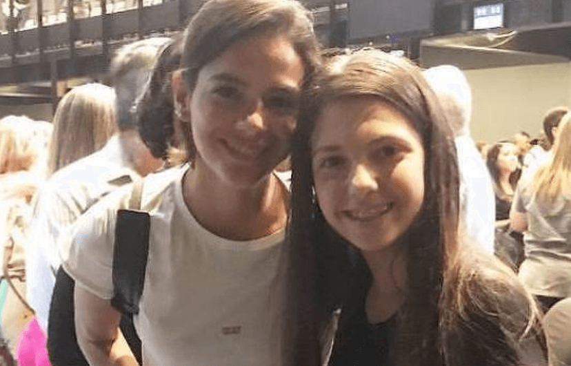 Bruna Marquezine está cada vez mais próxima do mundo gospel. Bruna Marquezine está cada vez mais próxima do mundo gospel.