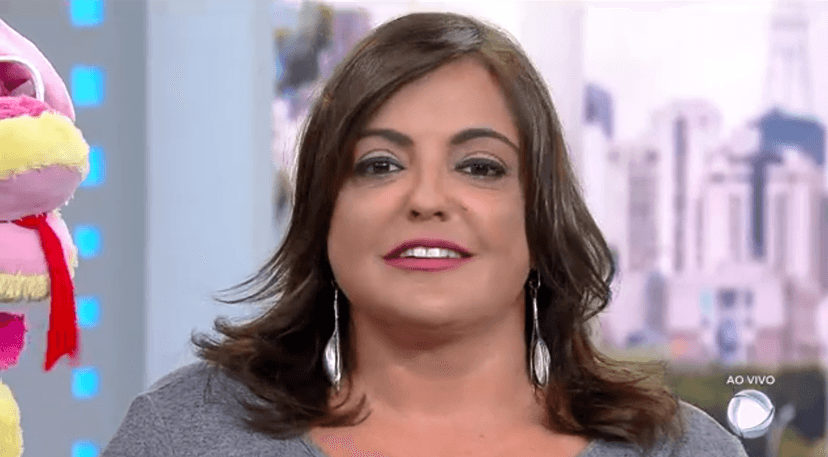 Fabíola Reipert passará um dia confinada na casa do reality A Fazenda (Foto: Reprodução/Record) Fabíola Reipert passará um dia confinada na casa do reality A Fazenda (Foto: Reprodução/Record)