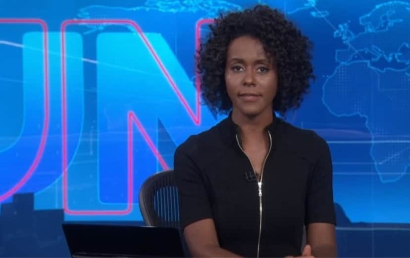 Maju Coutinho na bancada do Jornal Nacional (Foto: Reprodução) Maju Coutinho na bancada do Jornal Nacional (Foto: Reprodução)