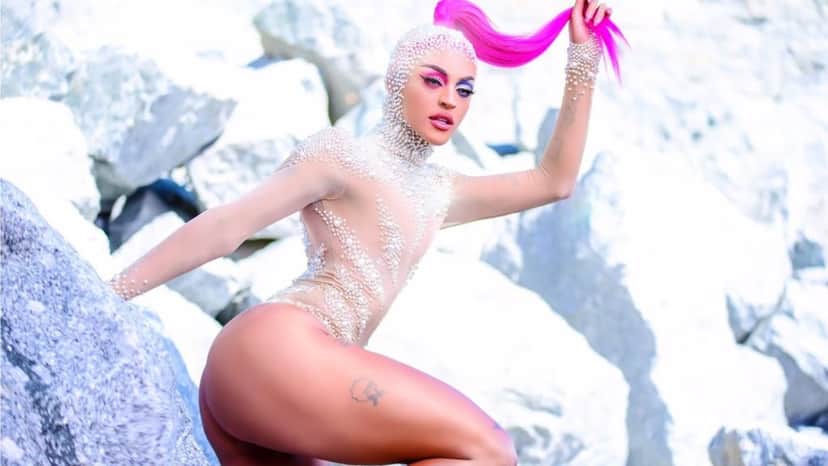 Pabllo Vittar em clipe de Buzina Pabllo Vittar em clipe de Buzina