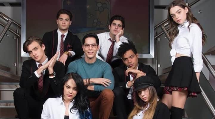 Christian Chávez junto com o elenco principal de Like. (Foto: Divulgação) Christian Chávez junto com o elenco principal de Like. (Foto: Divulgação)