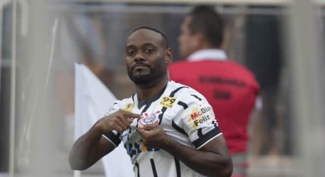 Vagner Love em jogo do Corinthians com boa audiência (Foto: Agência Corinthians) Vagner Love em jogo do Corinthians com boa audiência (Foto: Agência Corinthians)