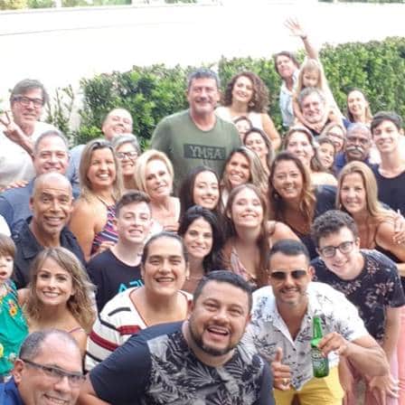 Tom Veiga recebeu vários amigos em sua festa, entre eles Ana Maria Braga (Foto: Reprodução/Instagram) Tom Veiga recebeu vários amigos em sua festa, entre eles Ana Maria Braga (Foto: Reprodução/Instagram)
