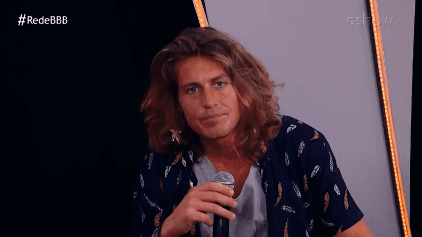 Alberto durante bate-papo sobre o BBB19 (Foto: Reprodução/Globo) Alberto durante bate-papo sobre o BBB19 (Foto: Reprodução/Globo)