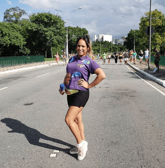 A repórter Lisa Gomes (Foto: Reprodução) A repórter Lisa Gomes (Foto: Reprodução)