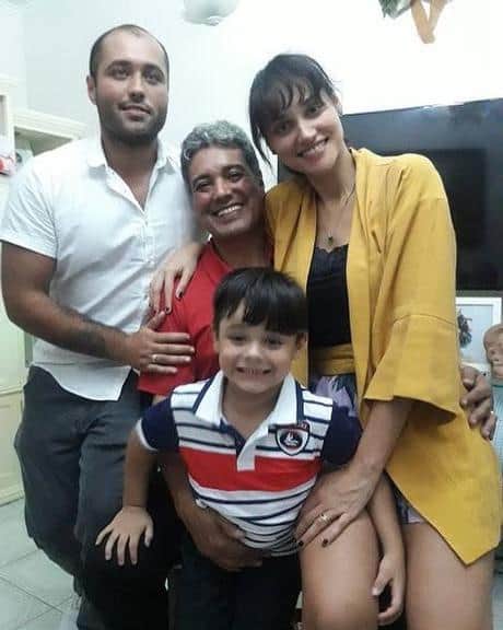 Débora Nascimento reata casamento com José Loreto e volta a usar aliança (Foto: Divulgação) Débora Nascimento reata casamento com José Loreto e volta a usar aliança (Foto: Divulgação)