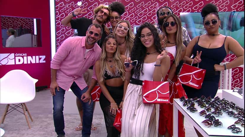 Malvino Salvador no BBB 19 com os participantes Malvino Salvador no BBB 19 com os participantes