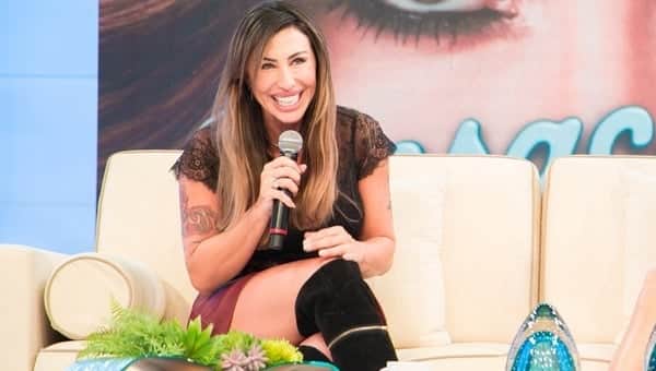 Jaque Khury durante participação no programa Sensacional (Foto: Andrea Dallevo/RedeTV!) Jaque Khury durante participação no programa Sensacional (Foto: Andrea Dallevo/RedeTV!)