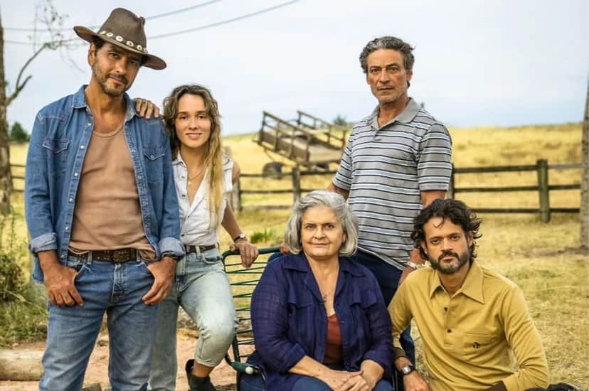 A família Matheus em A Dona do Pedaço (Foto: Globo/João Miguel Jr.) A família Matheus em A Dona do Pedaço (Foto: Globo/João Miguel Jr.)