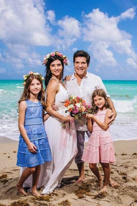 Daniel e sua esposa Aline Prado e filhas, Lara e Laiza (Foto: Reprodução) Daniel e sua esposa Aline Prado e filhas, Lara e Laiza (Foto: Reprodução)