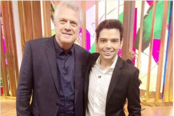 Pedro Bial e Gustavo Mendes durante entrevista no Conversa com Bial da Rede Globo - Foto: Divulgação Pedro Bial e Gustavo Mendes durante entrevista no Conversa com Bial da Rede Globo - Foto: Divulgação
