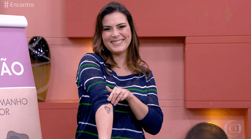 Michelle Loreto da Globo faz grande revelação ao vivo no Encontro com Fátima Bernardes e conta que tem 7 tatuagens diferentes espalhadas pelo corpo: "tomei muito cuidado" Foto: Reprodução Michelle Loreto da Globo faz grande revelação ao vivo no Encontro com Fátima Bernardes e conta que tem 7 tatuagens diferentes espalhadas pelo corpo: "tomei muito cuidado" Foto: Reprodução