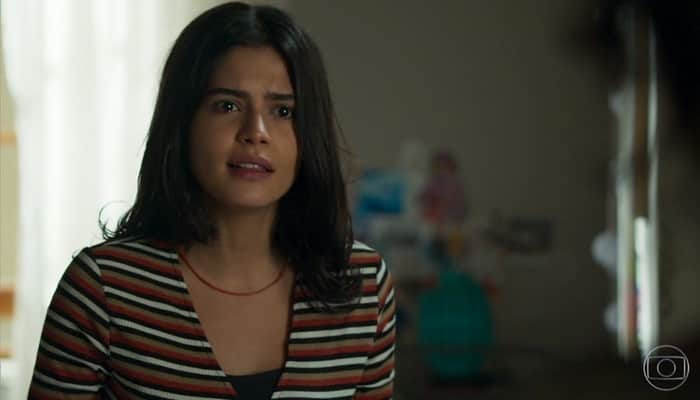 Laila (Julia Dalavia) em cena de Órfãos da Terra (Foto: Reprodução/Globo)