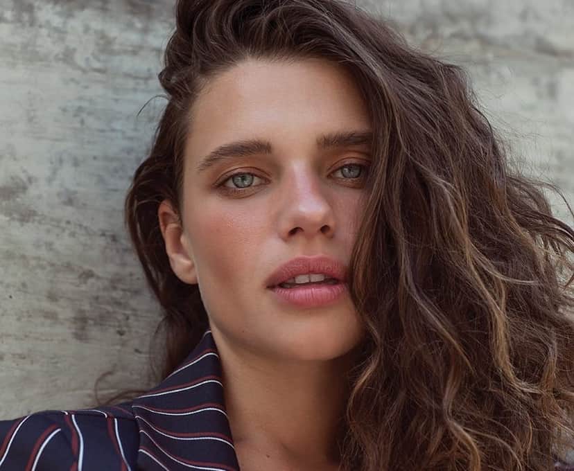 A atriz Bruna Linzmeyer está no ar na novela das nove O Sétimo Guardião A atriz Bruna Linzmeyer está no ar na novela das nove O Sétimo Guardião