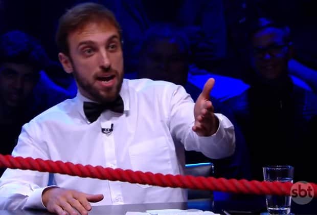 O humorista Leo Lins integrante do programa The Noite do SBT ( Imagem: Reprodução) O humorista Leo Lins integrante do programa The Noite do SBT ( Imagem: Reprodução)
