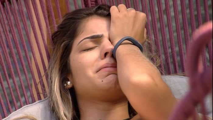 Hariany chora no BBB19 (Foto: Reprodução/Globo) Hariany chora no BBB19 (Foto: Reprodução/Globo)