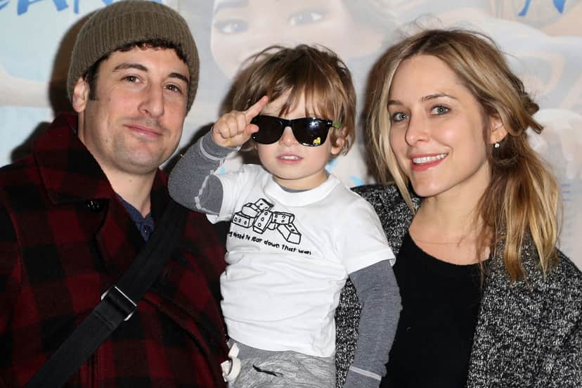 A famosa atriz Jenny Mollen, Jason Biggs e Sid (Foto: Divulgação) A famosa atriz Jenny Mollen, Jason Biggs e Sid (Foto: Divulgação)