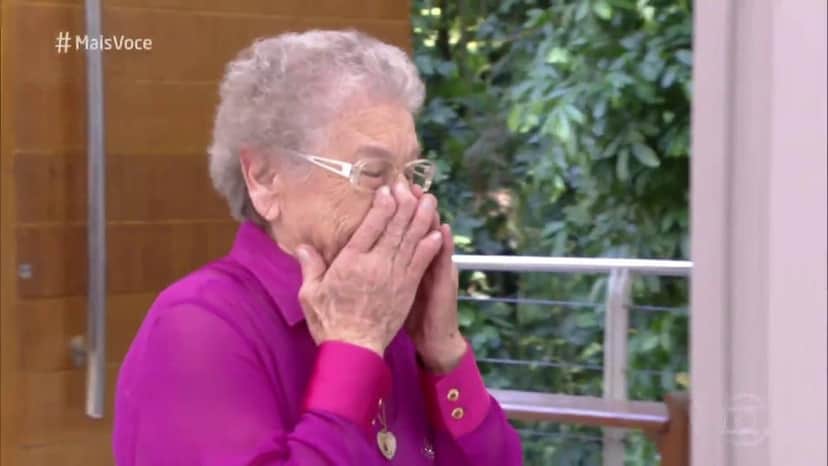 Palmirinha chora no 'Mais Você' — Foto: Reprodução/TV Globo Palmirinha chora no 'Mais Você' — Foto: Reprodução/TV Globo