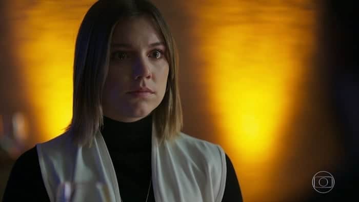 Dalila (Alice Wegmann) em cena de Órfãos da Terra (Foto: Reprodução/Globo) Dalila (Alice Wegmann) em cena de Órfãos da Terra (Foto: Reprodução/Globo)
