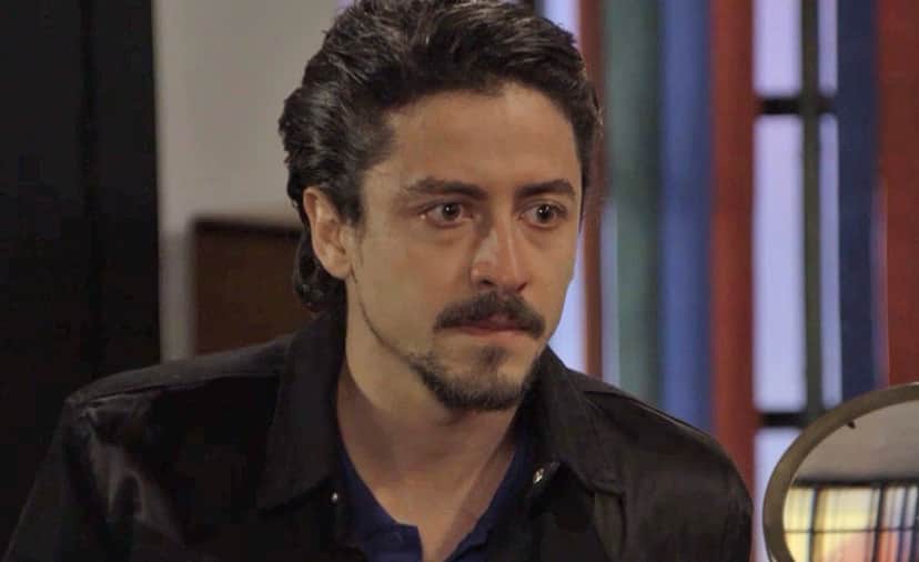 Jerônimo (Jesuíta Barbosa) é o vilão de Verão 90, novela das sete da Globo Jerônimo (Jesuíta Barbosa) é o vilão de Verão 90, novela das sete da Globo