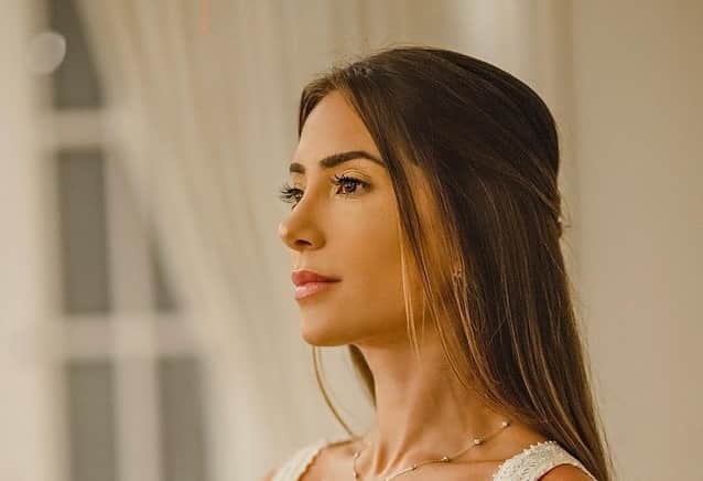 Esposa de Alok Esposa de Alok