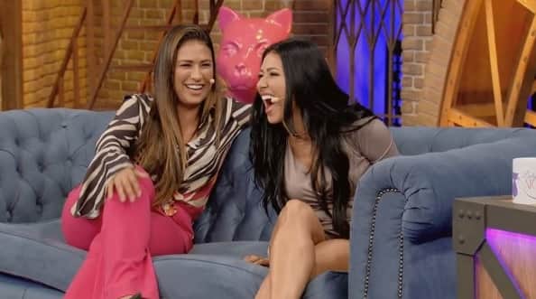 A dupla Simone e Simaria no Lady Night, da Globo com Tatá Werneck (imagem; Reprodução/ TV Globo) A dupla Simone e Simaria no Lady Night, da Globo com Tatá Werneck (imagem; Reprodução/ TV Globo)