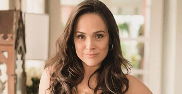 A atriz Gabriela Duarte foi criticada por causa da personagem de Por Amor (Foto: Divulgação) A atriz Gabriela Duarte foi criticada por causa da personagem de Por Amor (Foto: Divulgação)