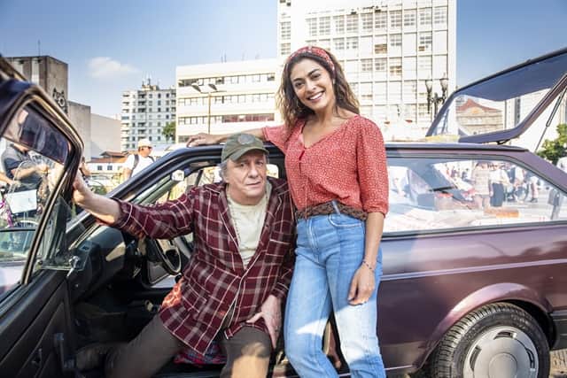 Eusébio (Marco Nanini) e Maria da Paz em A Dona do Pedaço (Juliana Paes) (Foto: Globo/João Miguel Júnior) Eusébio (Marco Nanini) e Maria da Paz em A Dona do Pedaço (Juliana Paes) (Foto: Globo/João Miguel Júnior)