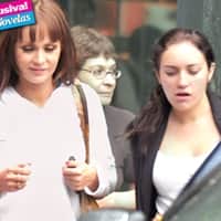 Gaby Spanic ao lado de María Celeste Gaby Spanic ao lado de María Celeste