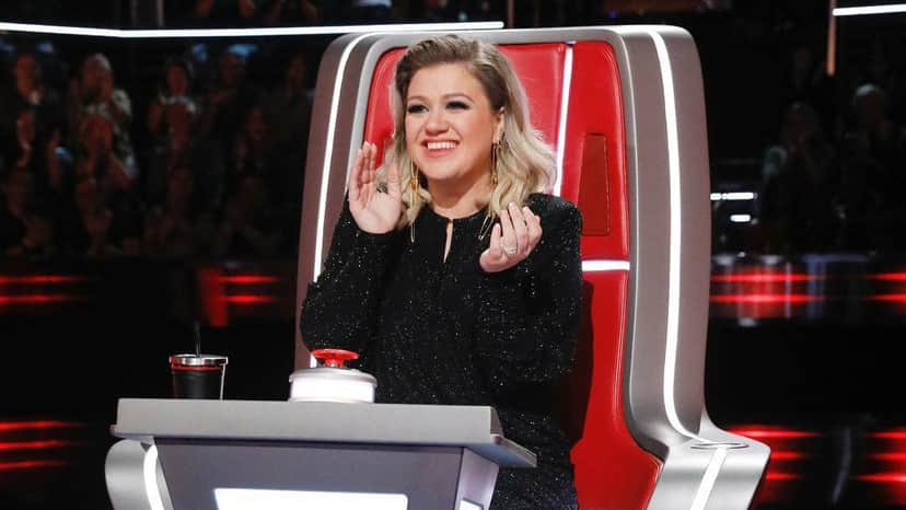 Kelly Clarkson é obrigada a emagrecer (Foto: Reprodução) Kelly Clarkson é obrigada a emagrecer (Foto: Reprodução)