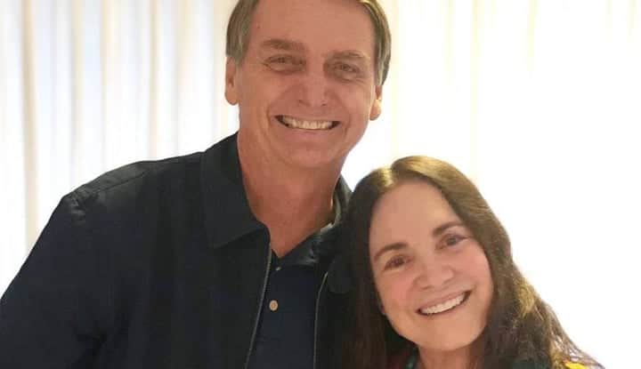 Regina Duarte ao lado do presidente Jair Bolsonaro. (Foto: Reprodução) Regina Duarte ao lado do presidente Jair Bolsonaro. (Foto: Reprodução)