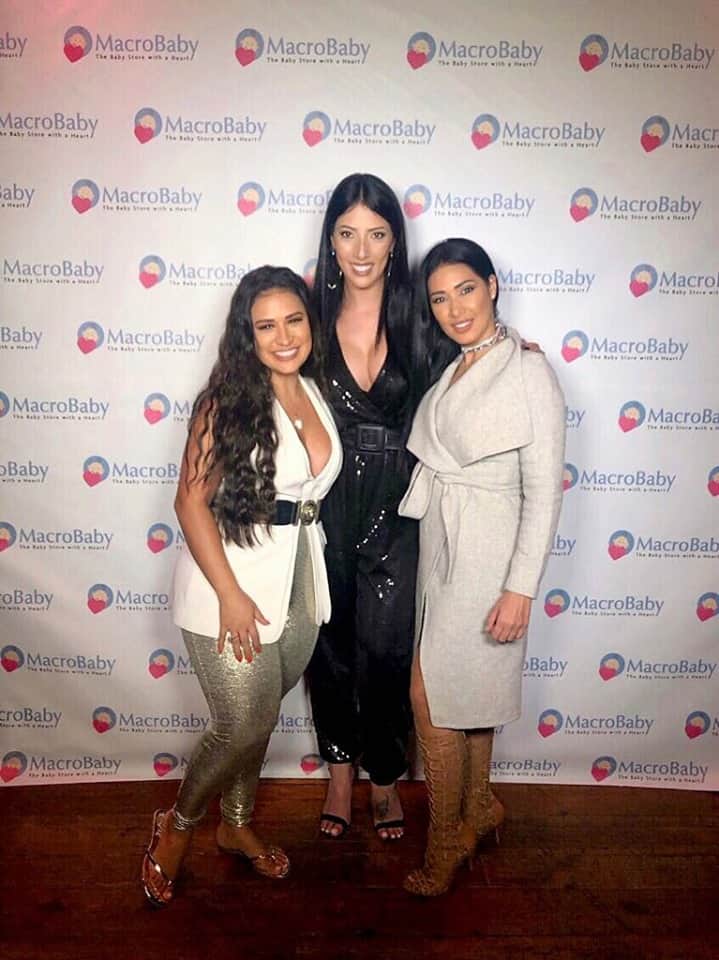 Simone e Simaria com convidada em festa em Orlando (Foto: Divulgação) Simone e Simaria com convidada em festa em Orlando (Foto: Divulgação)