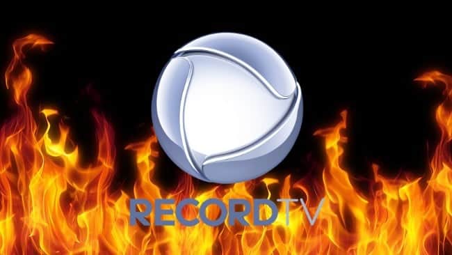 Record TV é alvo de um atentado, corpo de bombeiros é acionado e o pior acontece Foto: Montagem TV FOCO Record TV é alvo de um atentado, corpo de bombeiros é acionado e o pior acontece Foto: Montagem TV FOCO