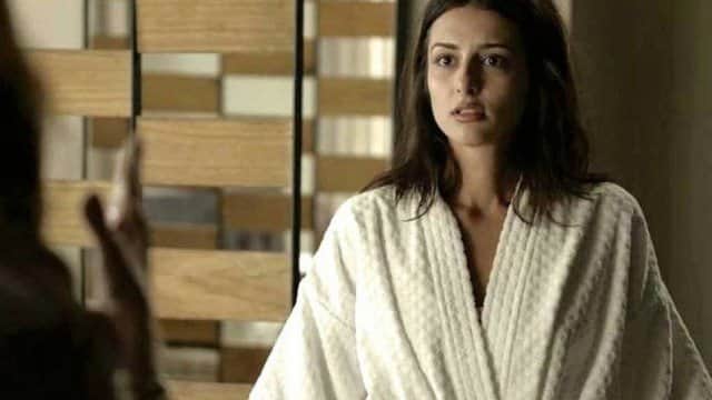 Camila (Anaju Dorigon) começará a pagar por seus atos em Órfãos da Terra (Foto: Reprodução/Globo) Camila (Anaju Dorigon) começará a pagar por seus atos em Órfãos da Terra (Foto: Reprodução/Globo)
