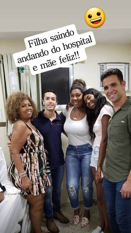 Após perder o movimento das pernas, Ludmilla volta a andar e faz desabafo: "não conseguia fazer nada" Foto: Reprodução Após perder o movimento das pernas, Ludmilla volta a andar e faz desabafo: "não conseguia fazer nada" Foto: Reprodução