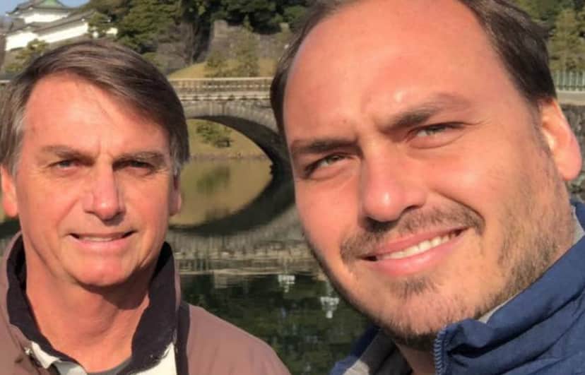 O vereador Carlos Bolsonaro e o presidente Jair Bolsonaro (Reprodução: Instagram) O vereador Carlos Bolsonaro e o presidente Jair Bolsonaro (Reprodução: Instagram)