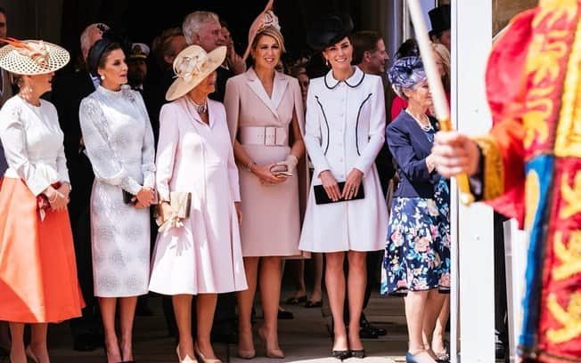 A duquesa Kate Middleton levou uma bronca de sua sogra, Camila Parker durante evento da família real (Foto: Reprodução) A duquesa Kate Middleton levou uma bronca de sua sogra, Camila Parker durante evento da família real (Foto: Reprodução)