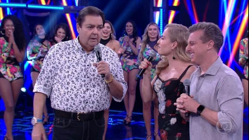 O apresentador Faustão com os amigos, Luciano Huck e Angélica (Foto: Reprodução) O apresentador Faustão com os amigos, Luciano Huck e Angélica (Foto: Reprodução)