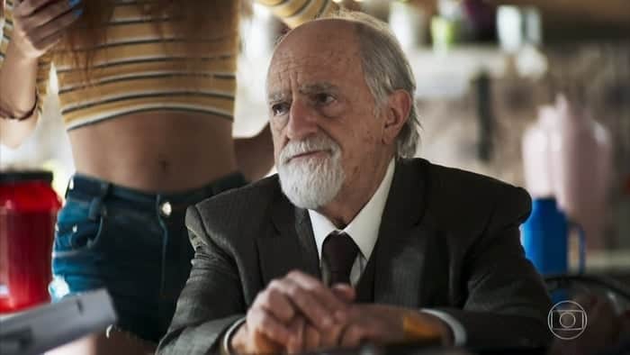 Antero (Ary Fontoura) em A Dona do Pedaço (Foto: Reprodução/Globo) Antero (Ary Fontoura) em A Dona do Pedaço (Foto: Reprodução/Globo)