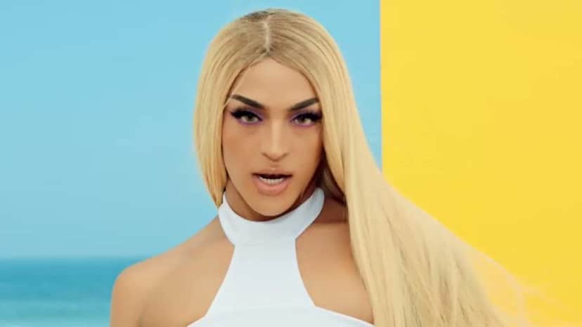 A cantora Pabllo Vittar vai fazer um show no Reino Unido para a Rainha Elizabeth II (foto: Reprodução) A cantora Pabllo Vittar vai fazer um show no Reino Unido para a Rainha Elizabeth II (foto: Reprodução)
