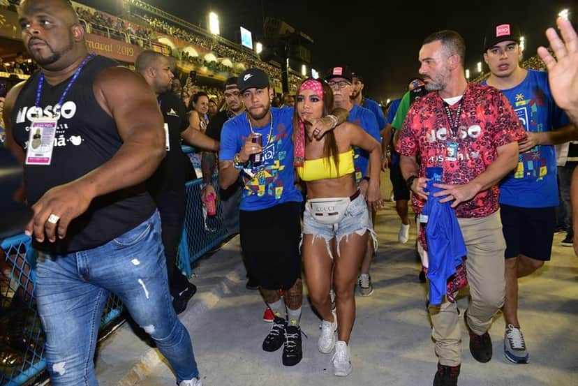 Anitta causa 'polêmica com romance com Pedro Scooby e Gretchen ataca Anitta causa 'polêmica com romance com Pedro Scooby e Gretchen ataca