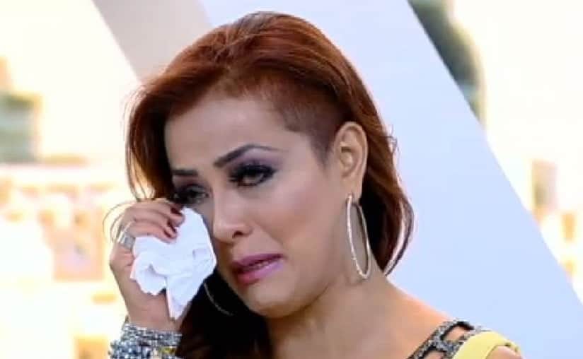 Li Martins, ex-Rouge, perdeu o pai neste último final de semana (Reprodução/Record TV) Li Martins, ex-Rouge, perdeu o pai neste último final de semana (Reprodução/Record TV)