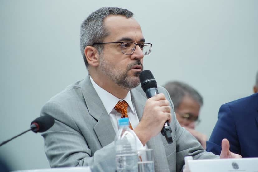 O ministro da educação do governo Bolsonaaro, Abraham Weintraub (Foto: Reprodução) O ministro da educação do governo Bolsonaaro, Abraham Weintraub (Foto: Reprodução)